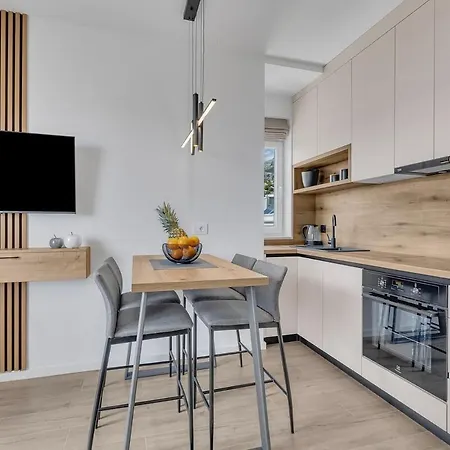 Easy Times 1 - Exklusiv *